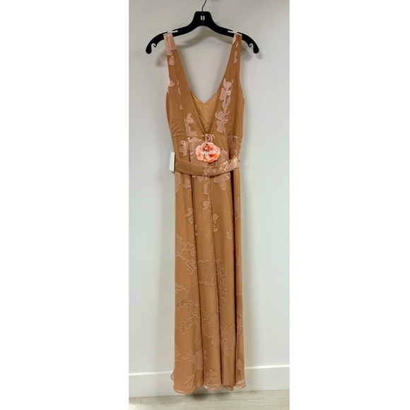 Show Me Your Mumu Jenn Maxi Dress. - Picture 5 of 9